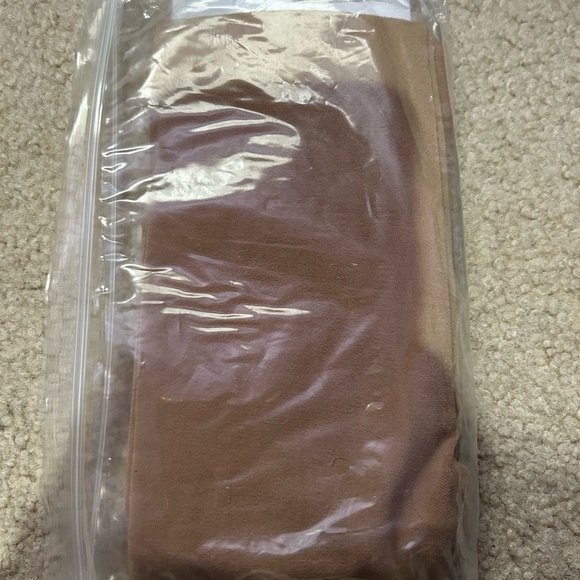 Set of six pairs of dancers tights. - Picture 5 of 13